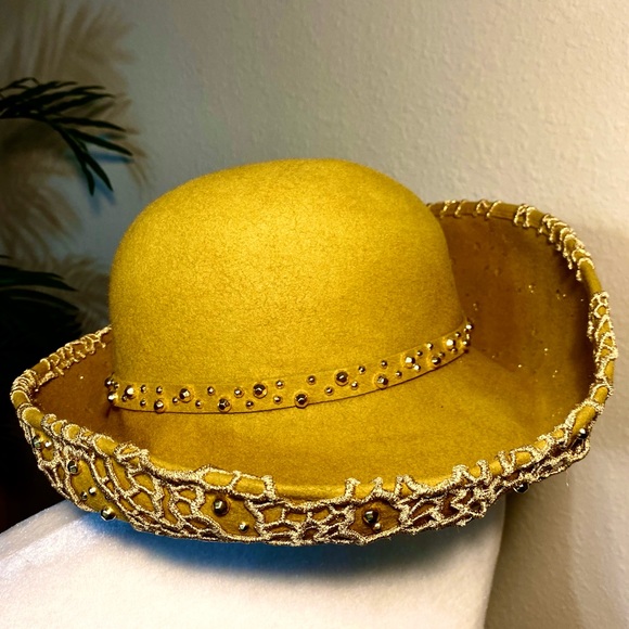 Designer’s Handmade beaded embroidered hat by Jack McConnell - Picture 11 of 13